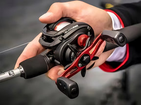 Carretilha Abu Garcia Black Max3 Drag 8kg Com 4 Rolamentos de Aço Inoxidável