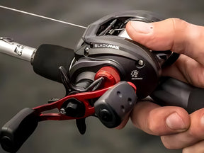 Carretilha Abu Garcia Black Max3 Drag 8kg Com 4 Rolamentos de Aço Inoxidável